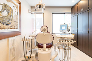 亀山愛子矯正歯科センター